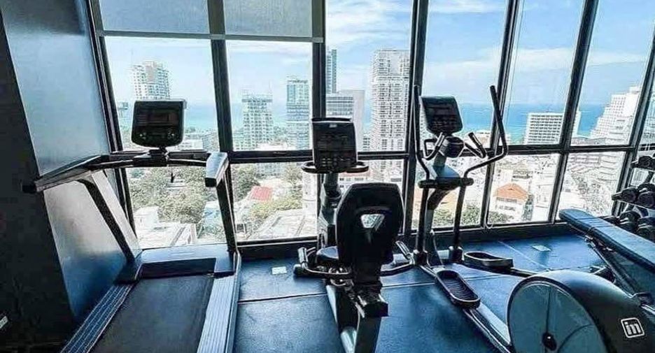 For sale 1 bed condo in Pratumnak, Pattaya