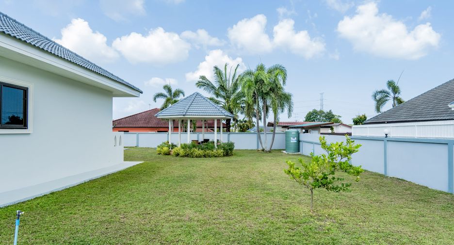For sale 3 bedrooms house in Sattahip, Chonburi