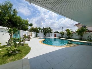 Haus zum Kauf mit 4 Zimmer in Bang Lamung, Chonburi