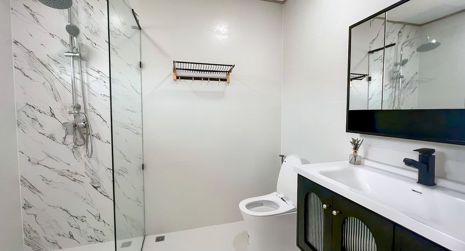 ขาย 4 ห้องนอน บ้านเดี่ยว ใน จอมเทียน, พัทยา