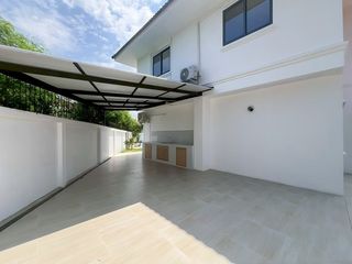 Haus zum Kauf mit 4 Zimmer in Bang Lamung, Chonburi