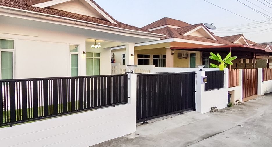 For sale 2 bedrooms house in East Pattaya, Pattaya