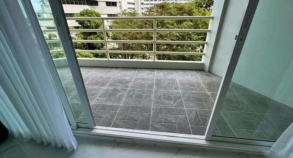 For sale 1 bed condo in Pratumnak, Pattaya