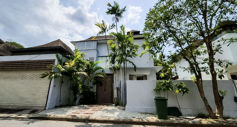 For rent 4 bedrooms house in Sattahip, Chonburi