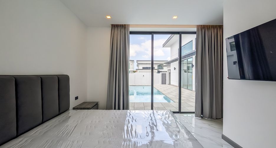 For sale 3 bedrooms house in East Pattaya, Pattaya