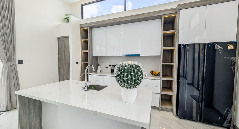 For sale 3 bedrooms house in East Pattaya, Pattaya