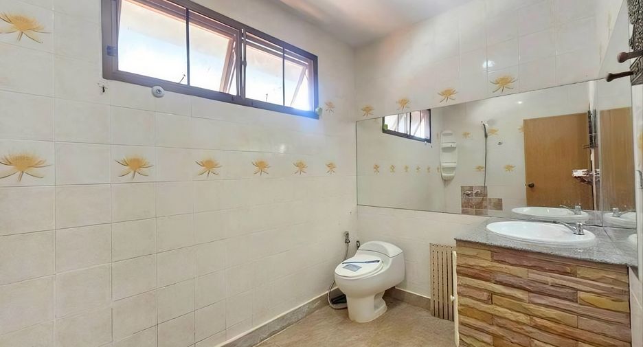 ขาย 4 ห้องนอน บ้านเดี่ยว ใน จอมเทียน, พัทยา