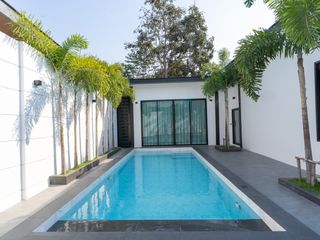 For sale 4 bedrooms house in Bang Lamung, Chonburi