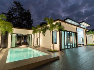 For sale 4 bedrooms house in Bang Lamung, Chonburi