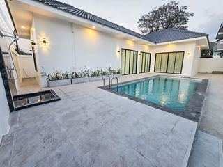 For sale 4 bedrooms house in Bang Lamung, Chonburi