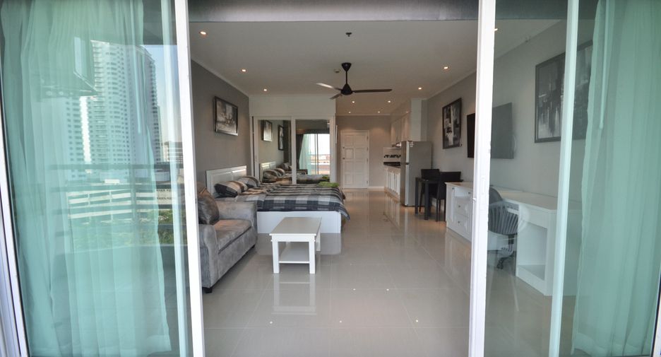 For sale 1 bed condo in Pratumnak, Pattaya