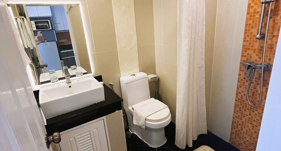 For sale studio condo in Pratumnak, Pattaya