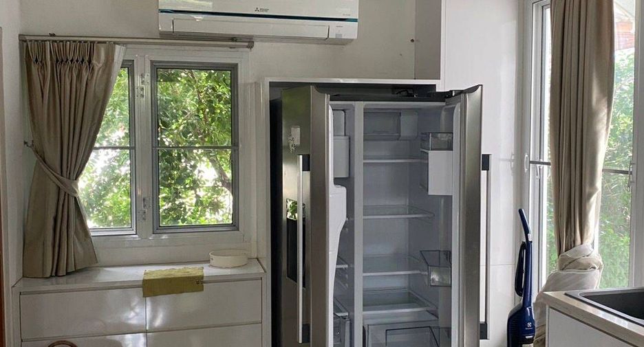 Reihenhaus zur Miete und zum Kauf mit 4 Zimmer in Chatuchak, Bangkok