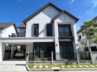 À louer 4 chambres maison à Bang Phli, Samut Prakan