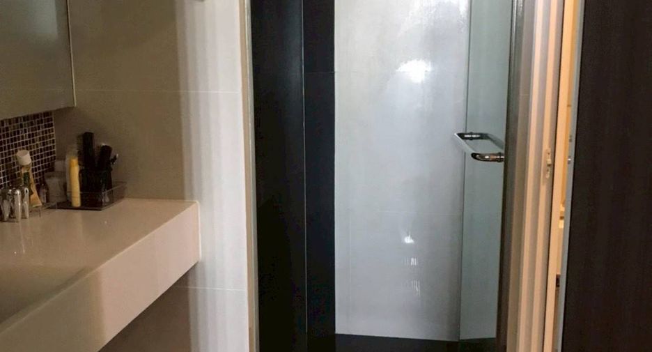 Wohnung zur Miete und zum Kauf mit 1 Zimmer in Khlong Toei, Bangkok