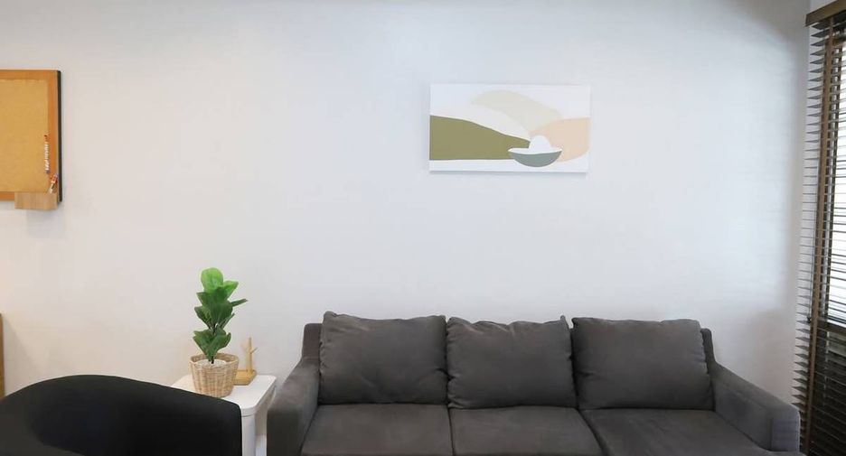 For sale 3 ベッドルーム townhouse in Phra Khanong, Bangkok