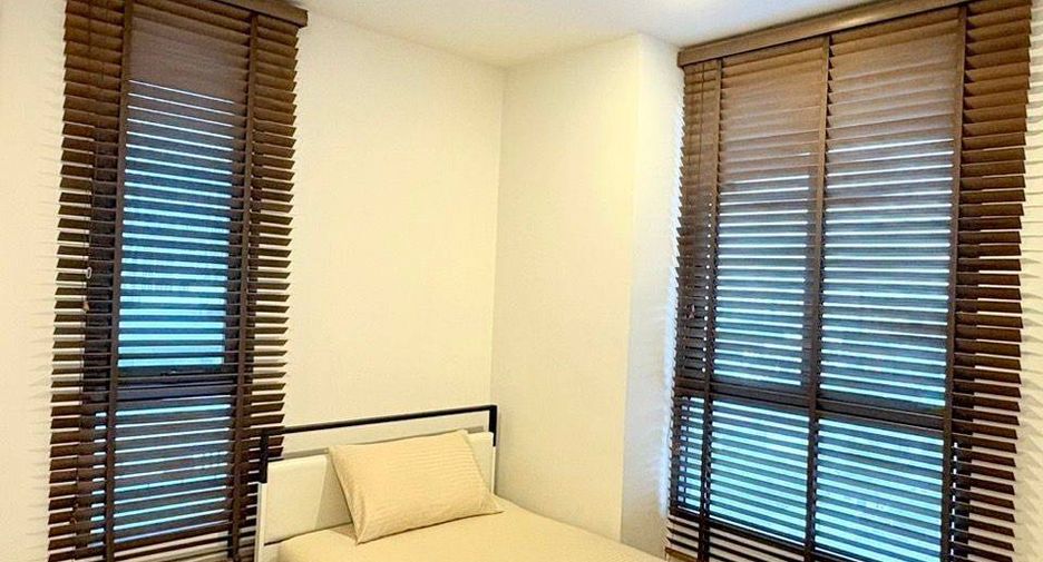 Condo en alquiler de 2 habitaciones en Phra Khanong, Bangkok