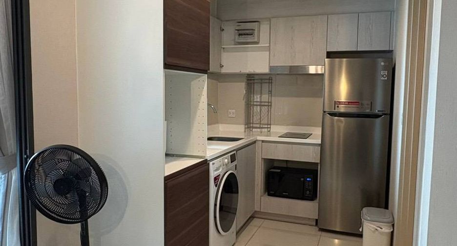 For rent 1 bed condo in Pathum Wan, Bangkok