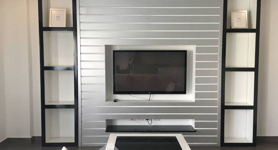 For sale 1 bed condo in Pratumnak, Pattaya