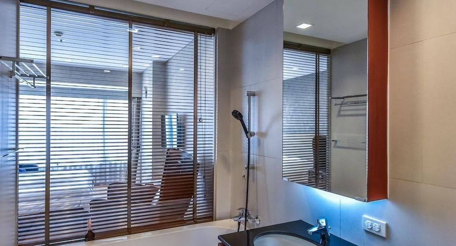 À vendre 1 chambre condo à Sathon, Bangkok