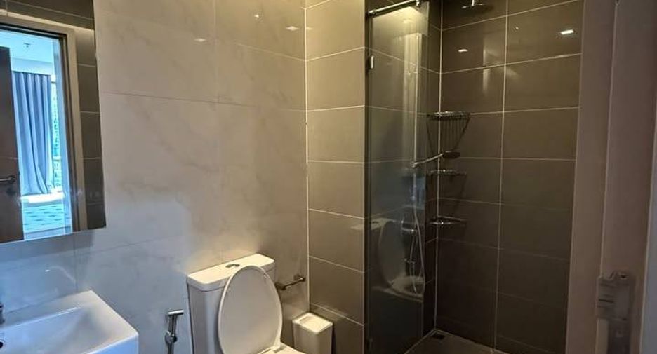 For sale 1 bed condo in Watthana, Bangkok