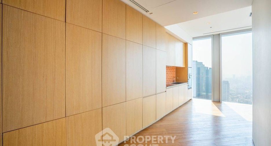 For sale 2 ベッドルーム condo in Sathon, Bangkok