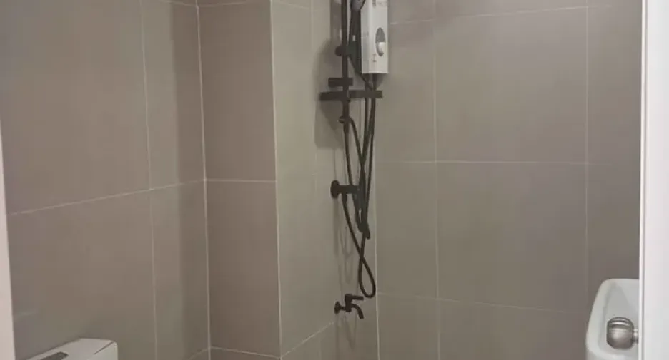 For sale 2 bedrooms condo in Phaya Thai, Bangkok