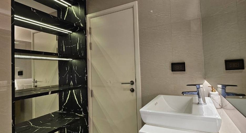 For rent and for sale 2 bedrooms condo in Khlong Toei, Bangkok