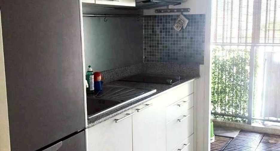 For sale 2 bedrooms condo in Phaya Thai, Bangkok