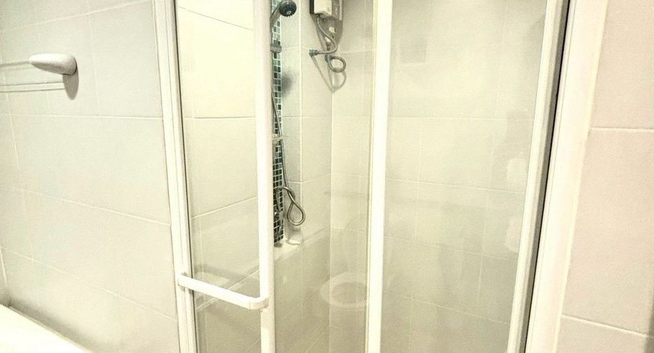 For sale 2 bedrooms condo in Phaya Thai, Bangkok