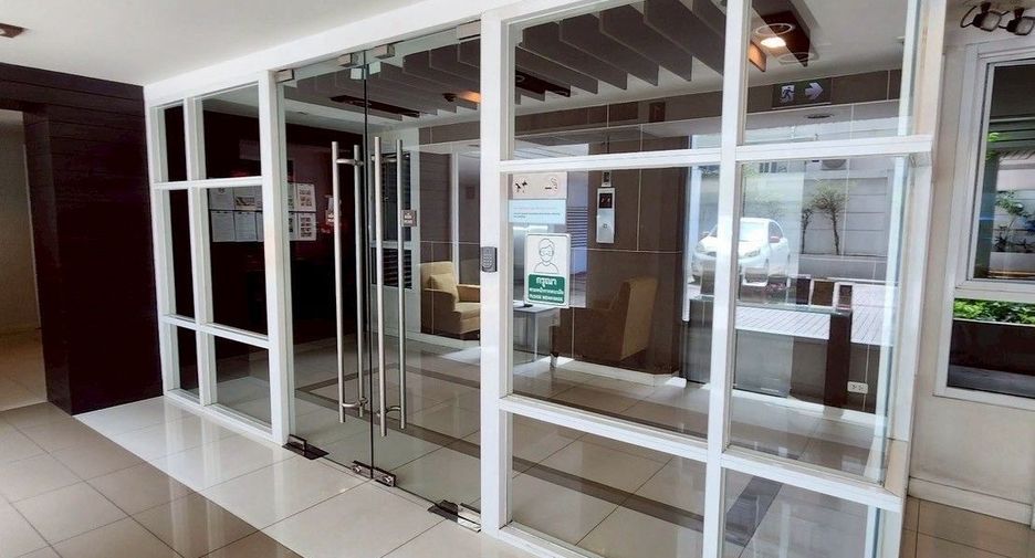 For sale 2 bedrooms condo in Phaya Thai, Bangkok