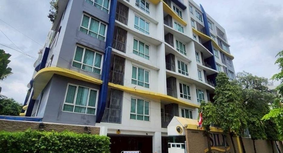 For sale 2 bedrooms condo in Phaya Thai, Bangkok