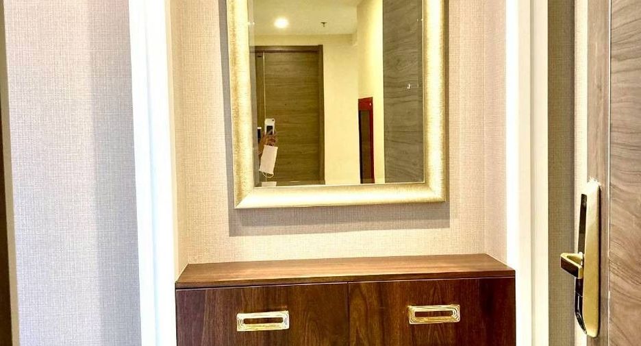 For sale 1 bed condo in Huai Khwang, Bangkok