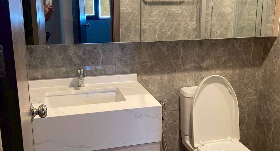 For sale 1 bed condo in Huai Khwang, Bangkok