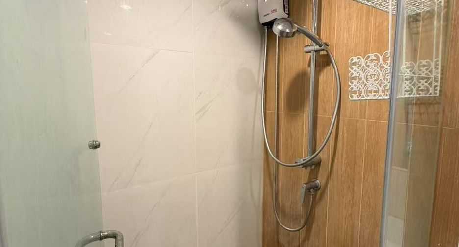 À vendre 2 chambres appartement à Khlong Toei, Bangkok
