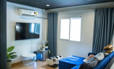 Local comercial en venta de 2 habitaciones en Khlong Toei, Bangkok