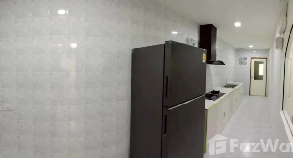 For rent 5 bedrooms house in East Pattaya, Pattaya