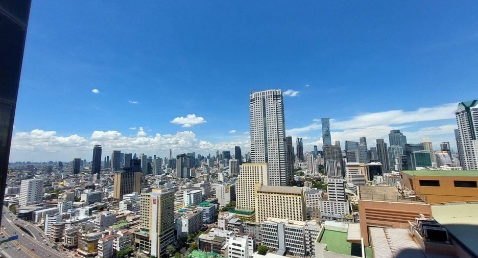 Wohnung zur Miete mit 2 Zimmer in Bang Rak, Bangkok