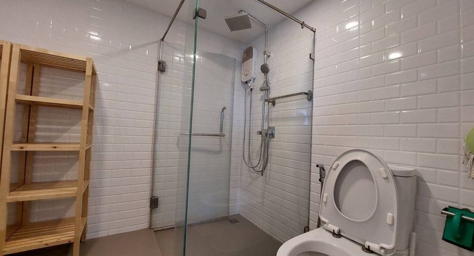 Wohnung zur Miete mit 2 Zimmer in Bang Rak, Bangkok