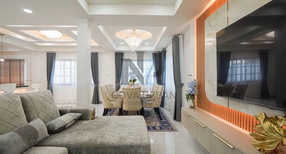 Villa en venta de 4 habitaciones en Bang Lamung, Chonburi