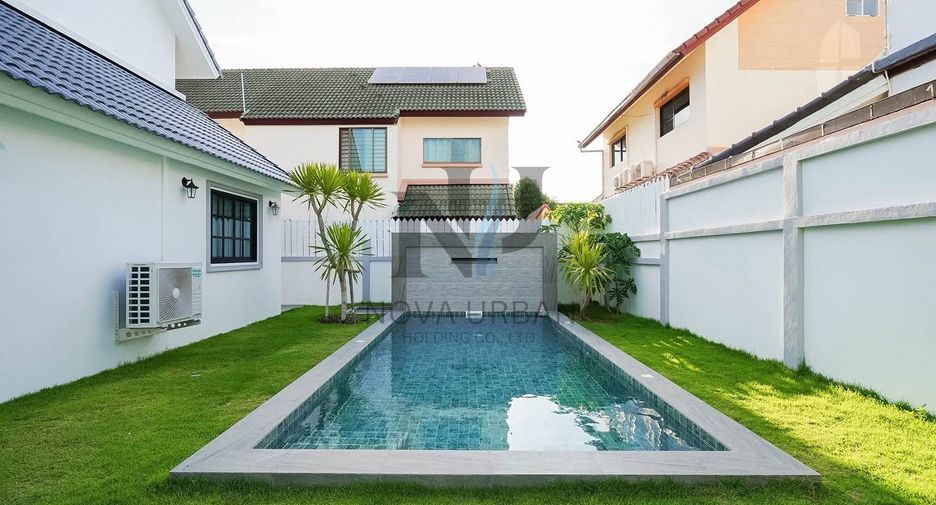 Villa en venta de 4 habitaciones en Bang Lamung, Chonburi