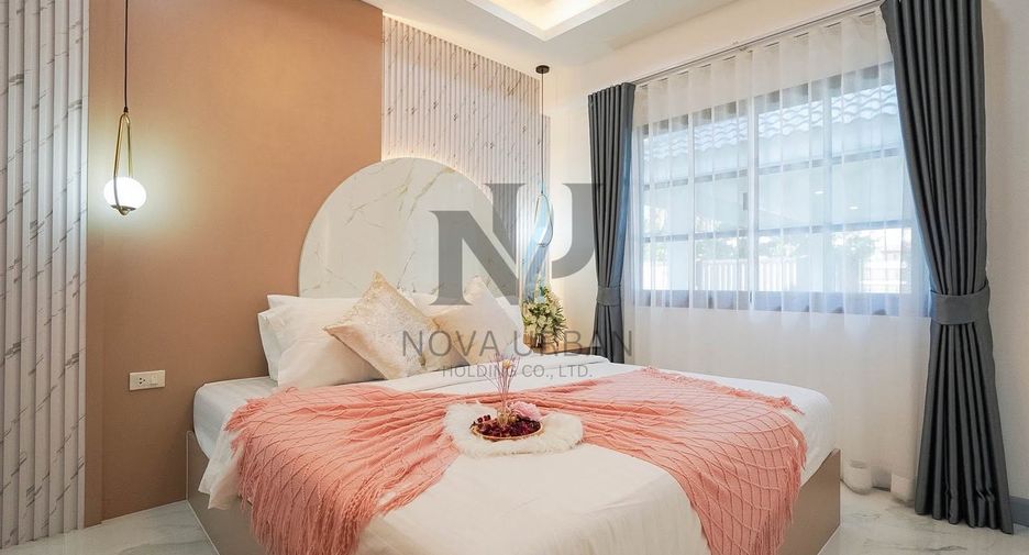 Villa en venta de 4 habitaciones en Bang Lamung, Chonburi