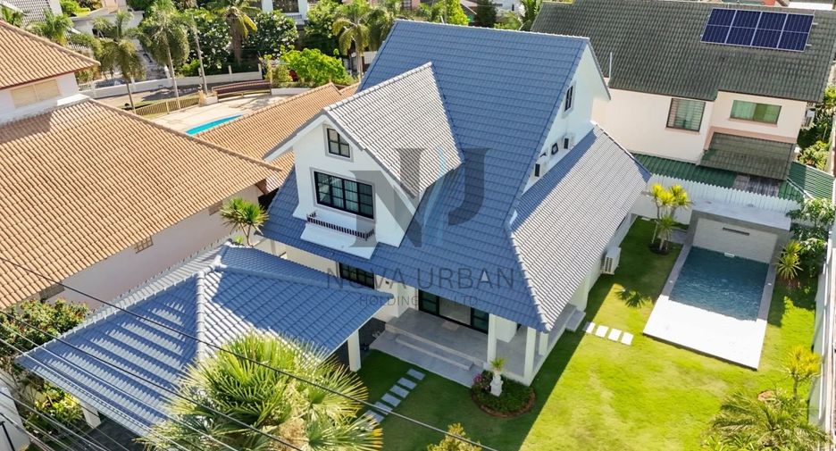 Villa en venta de 4 habitaciones en Bang Lamung, Chonburi
