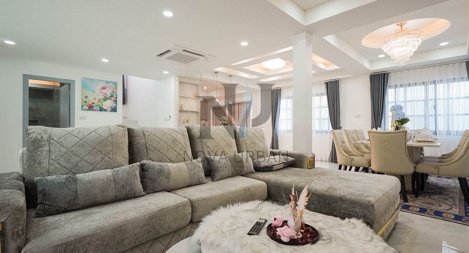 Villa en venta de 4 habitaciones en Bang Lamung, Chonburi