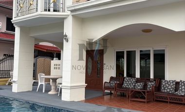 Villa zum Kauf mit 4 Zimmer in Jomtien, Pattaya