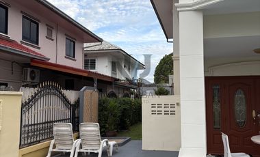 Villa zum Kauf mit 4 Zimmer in Jomtien, Pattaya