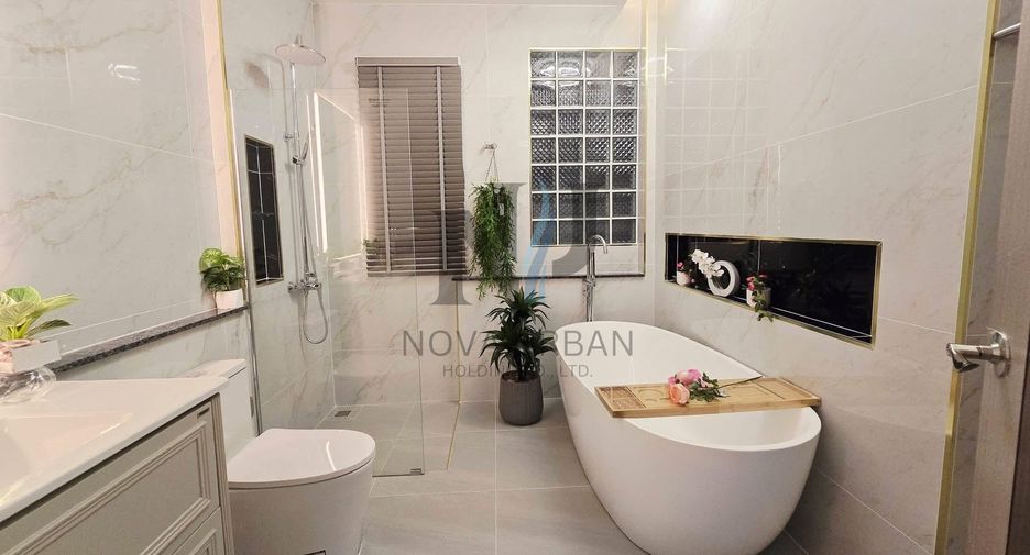Villa zum Kauf mit 4 Zimmer in East Pattaya, Pattaya