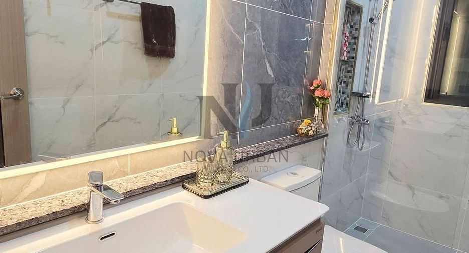 Villa zum Kauf mit 4 Zimmer in East Pattaya, Pattaya