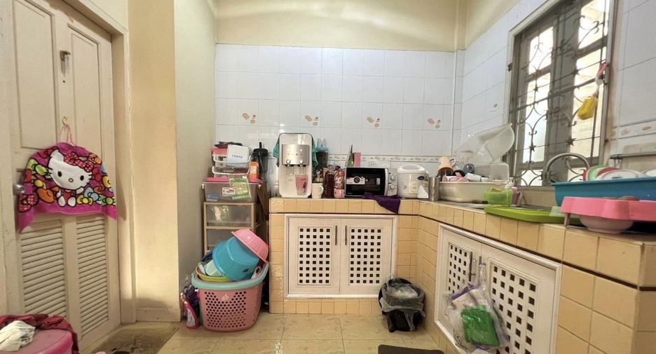For sale 3 ベッドルーム townhouse in Sai Mai, Bangkok