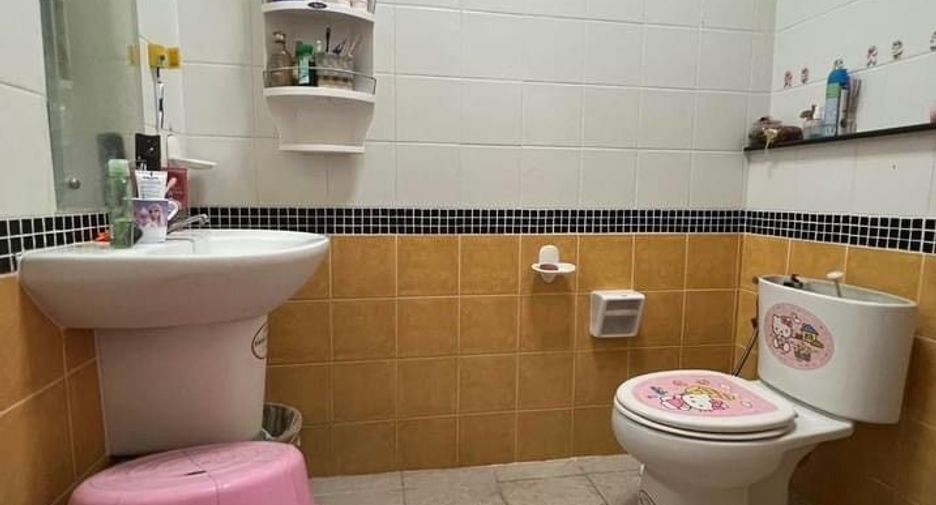 For sale 3 ベッドルーム townhouse in Sai Mai, Bangkok